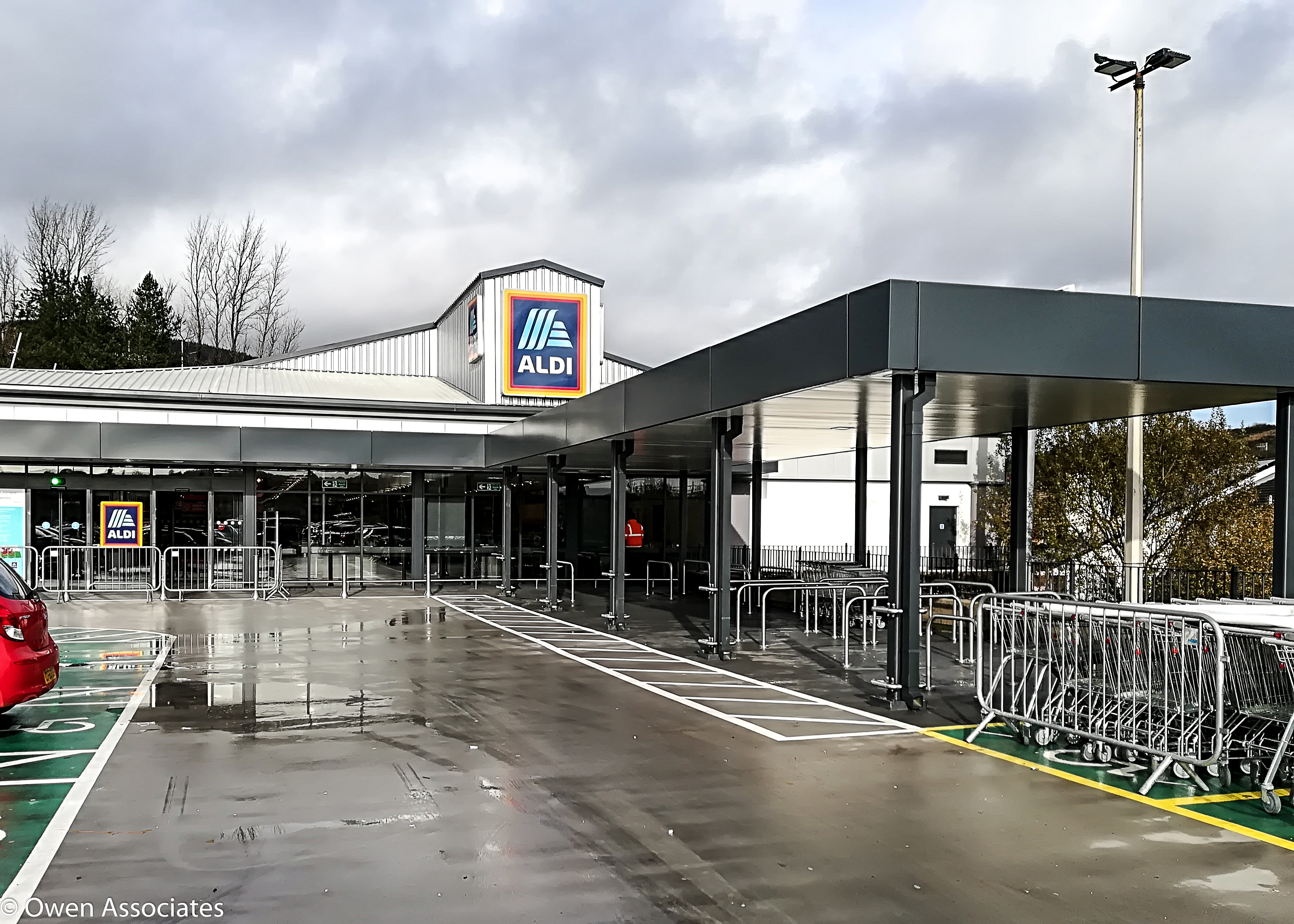 Aldi Maesteg handover 